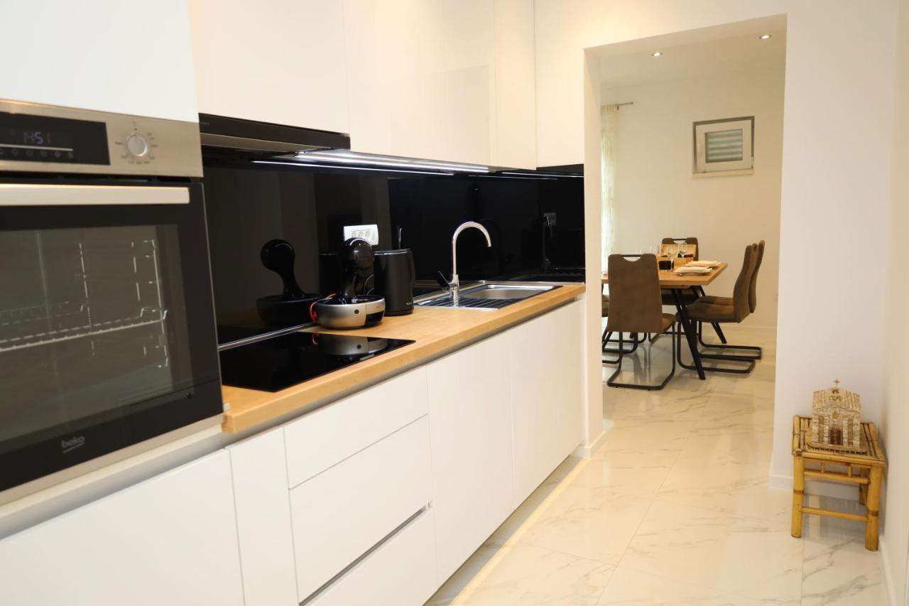 Ferienwohnung Dalmata D Podstrana Exterior foto