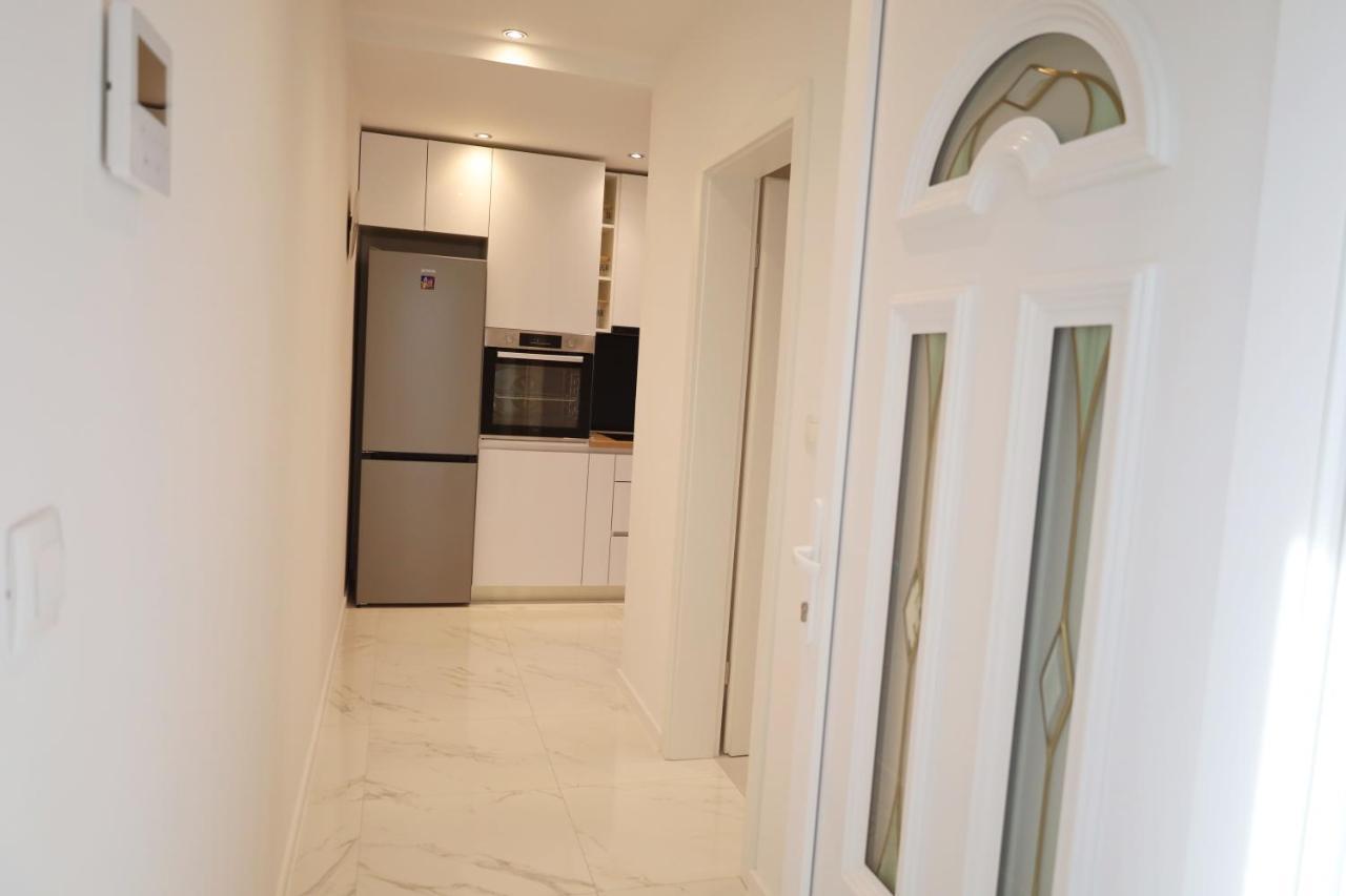 Ferienwohnung Dalmata D Podstrana Exterior foto