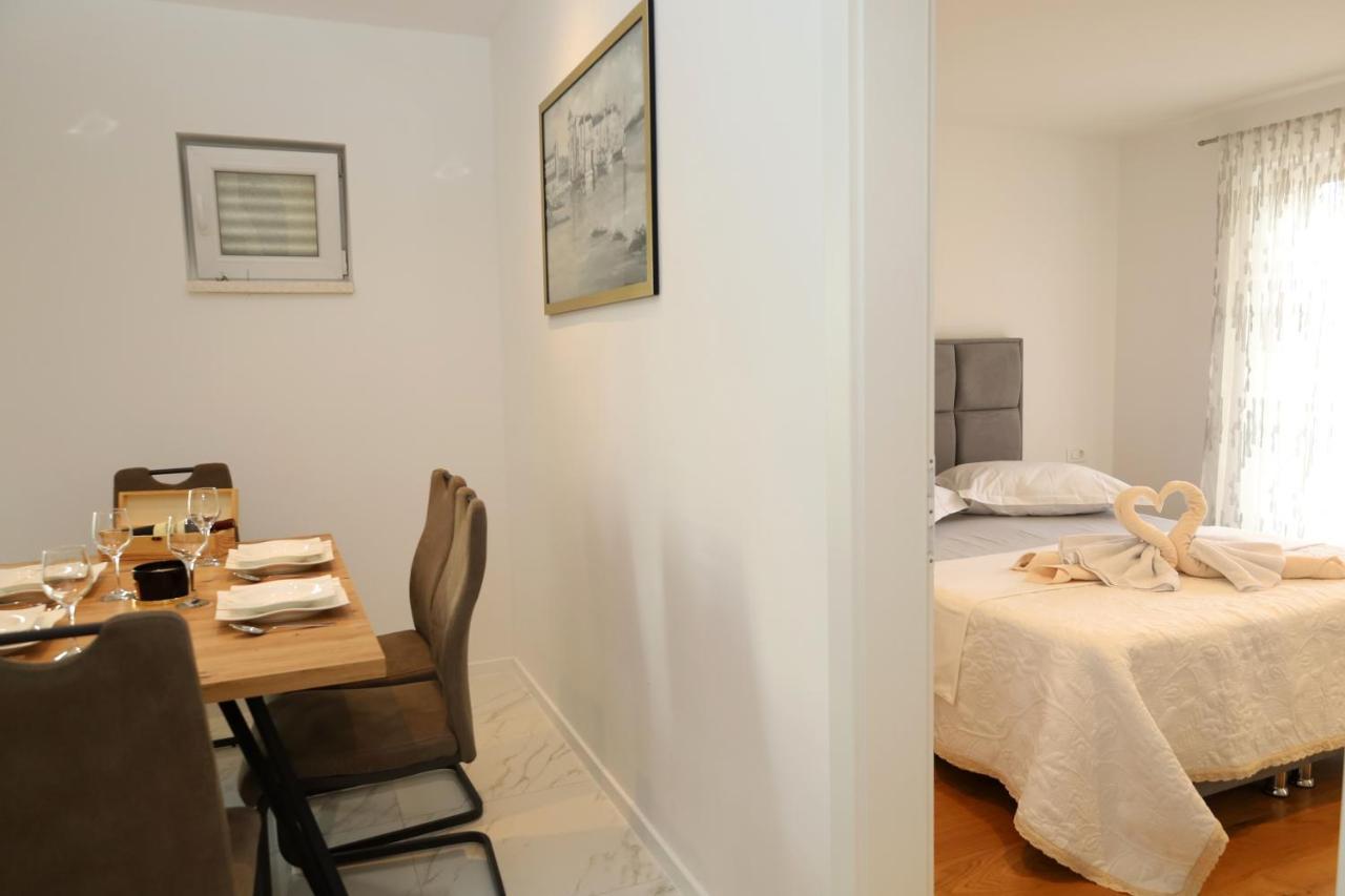 Ferienwohnung Dalmata D Podstrana Exterior foto